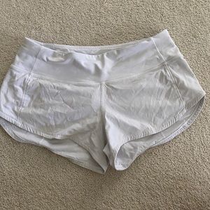 White lululemon shooters size 2 DONT BUY ON HOLD